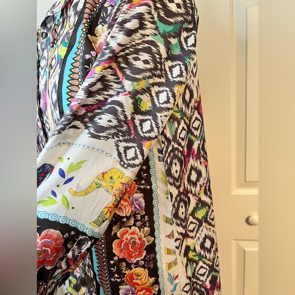 Johnny Was Nanette Silk Ikat Elephant Print Tunic Top in size XS NWOT - Picture 8 of 15